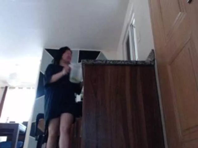 Offline pussylips08 on BongaCams