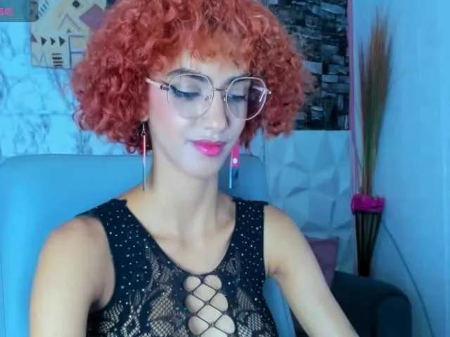 queencuarxxo — me excita los hombres que sepan lo que quieran y que vayan al punto a la hora de mi show