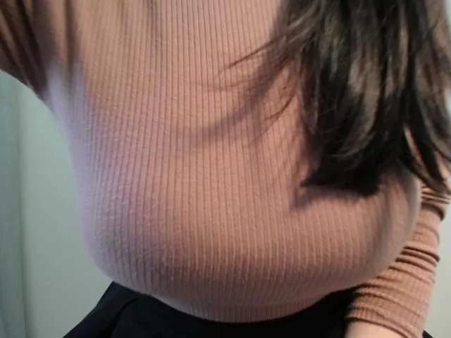 Offline QueenHot92 on BongaCams