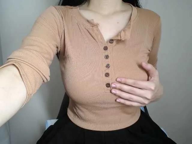 Offline QueenHot92 on BongaCams