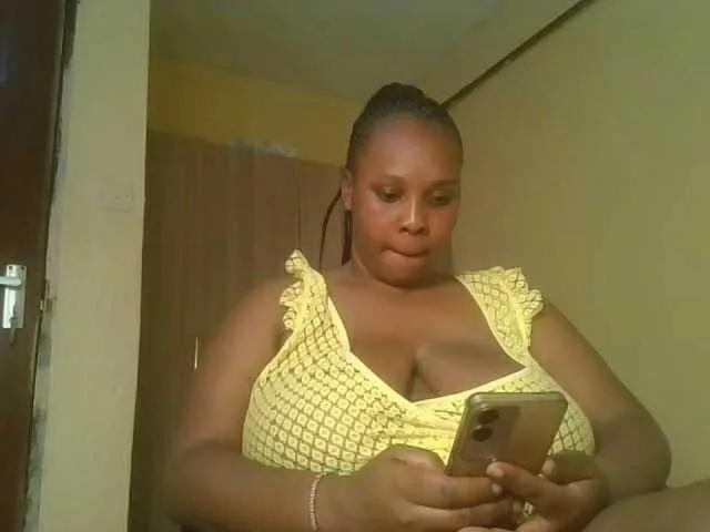 Avatar of Queenlily25