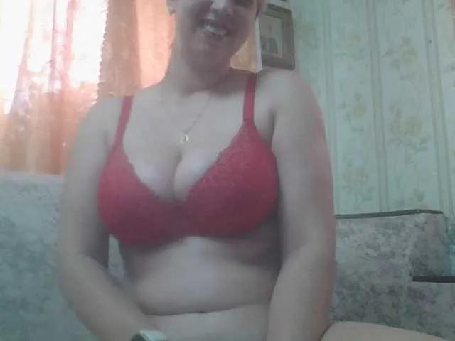 Offline RayAnnie on BongaCams