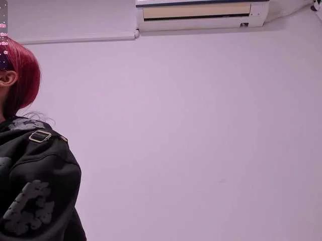 Offline RedHeadSusy on BongaCams