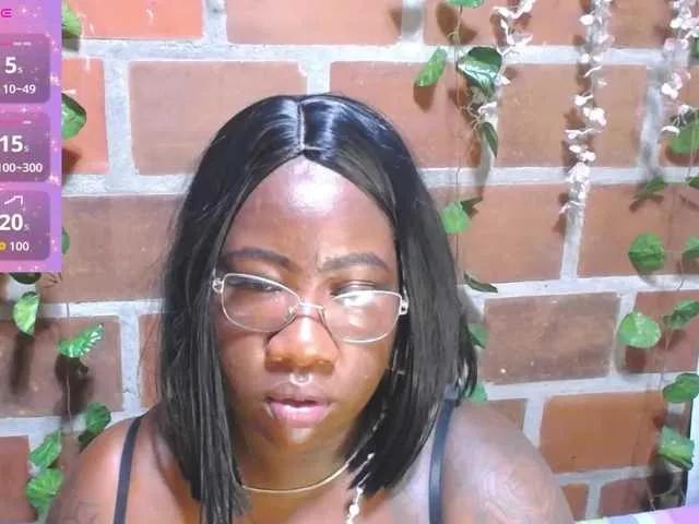 Freechat ROOSGONZALEX on BongaCams