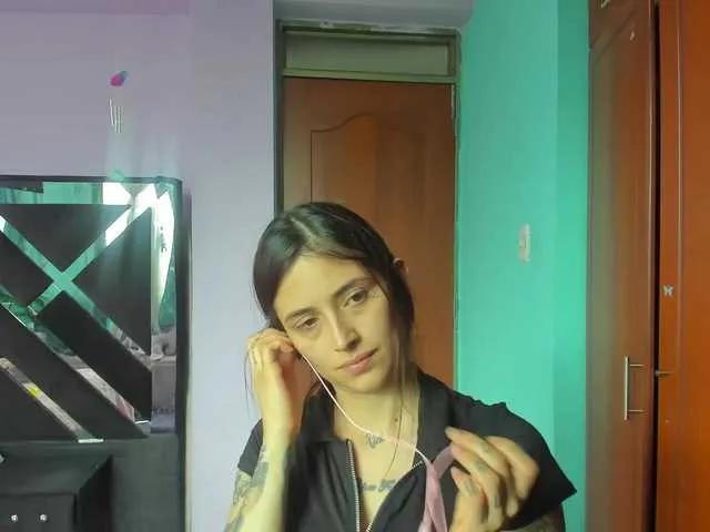 Offline Rouse1 on BongaCams