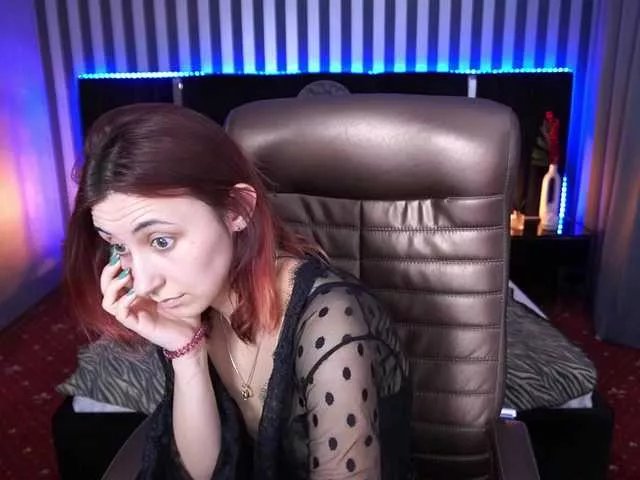 Offline RoxyRayy on BongaCams