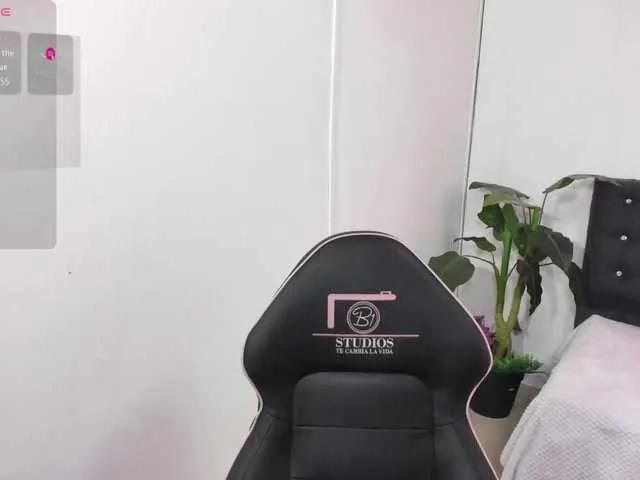 Freechat SAAYA-TAY on BongaCams