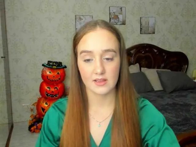 Offline SabrinaCandi on BongaCams