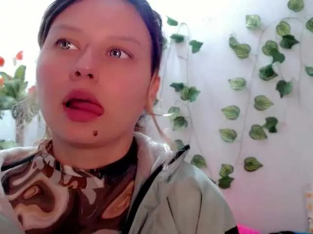 Offline Sabrinaolsons on BongaCams