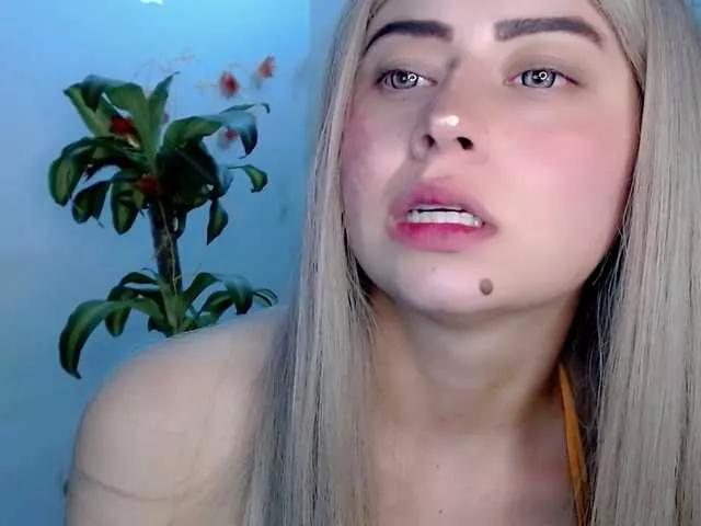 Offline Sabrinaolsons on BongaCams