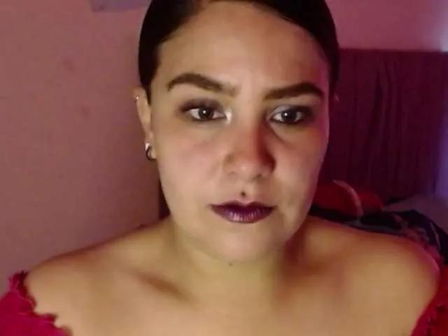 Freechat salmalopez on BongaCams