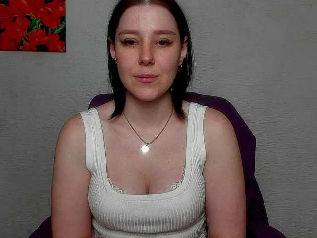 Freechat sannyflower on BongaCams