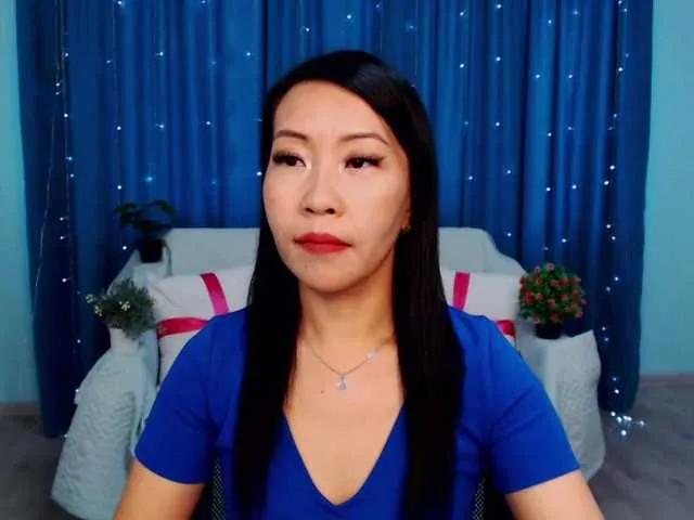 Offline Sarahsexygirl on BongaCams