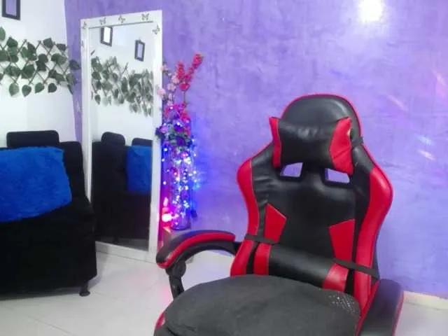 Offline SaraSmith2 on BongaCams