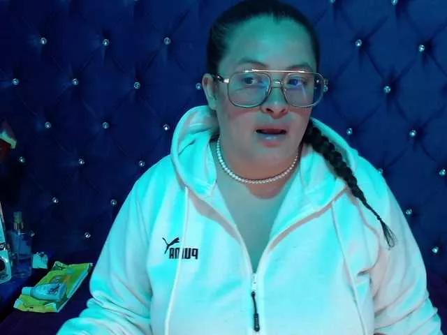 Freechat SaraThonson on BongaCams