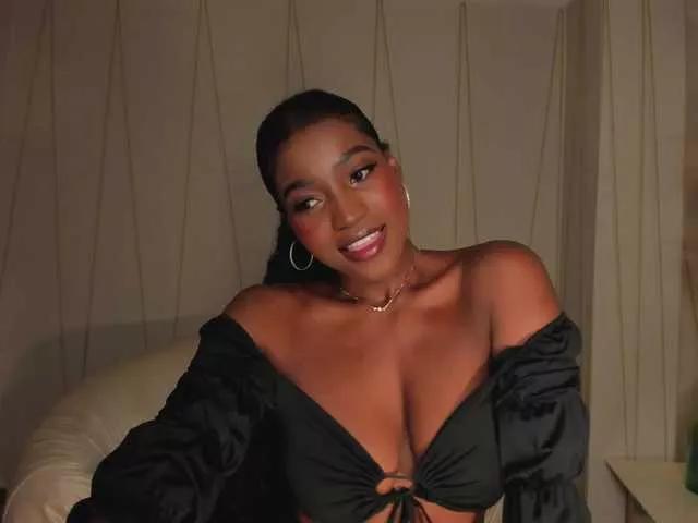 Freechat SavannahStorm on BongaCams