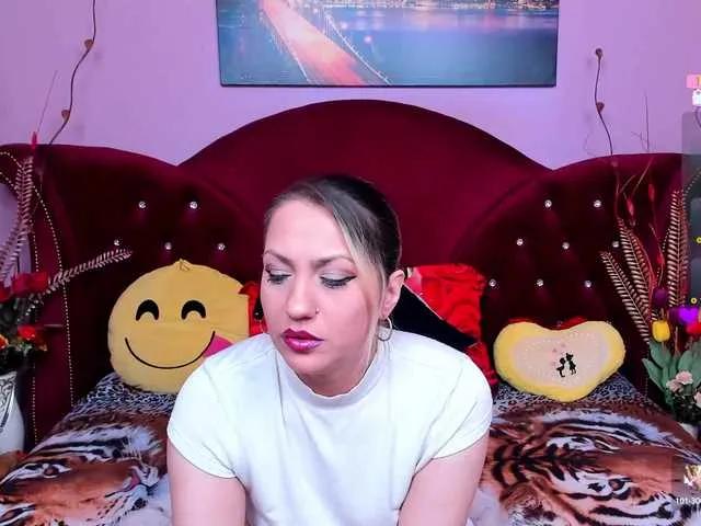 Sensualass77 on BongaCams 