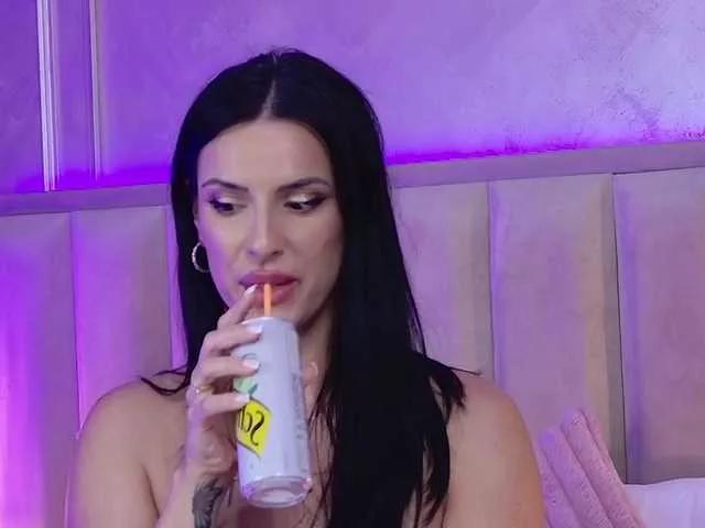 sereneloving on BongaCams