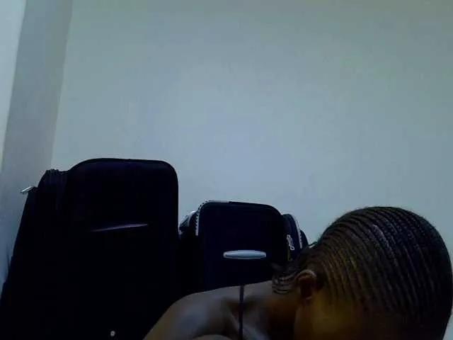 Offline sexxy-maya1 on BongaCams