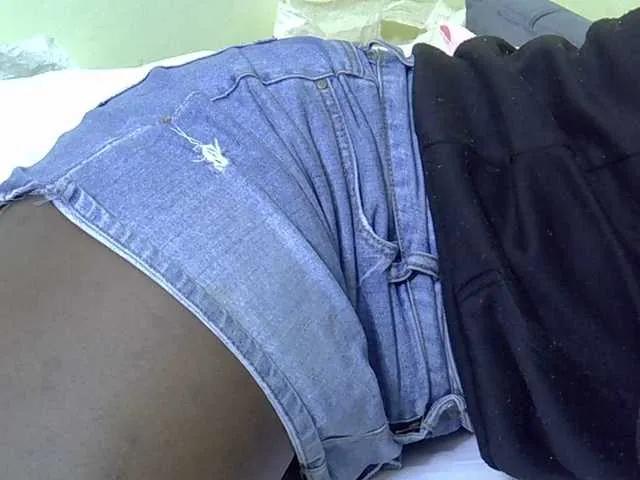 Offline Sexyyves on BongaCams