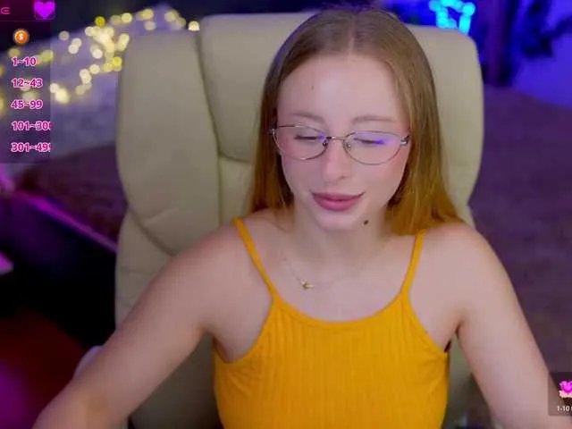 Offline SilverrMoon on BongaCams