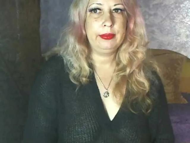 Offline SoftGella on BongaCams