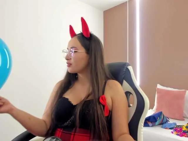 Offline sophia-martinezz on BongaCams