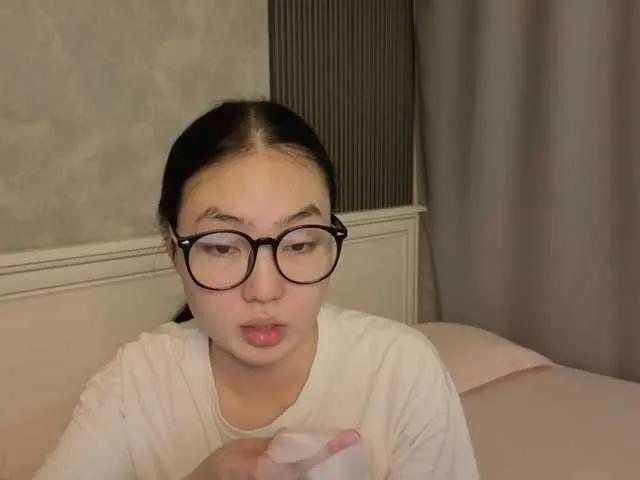 Freechat spooky-tyan on BongaCams