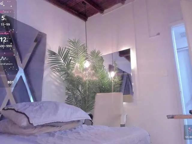 strong-girl — Freechat on BongaCams