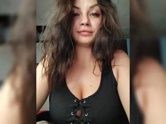 Freechat Sweet-Candy88 on BongaCams