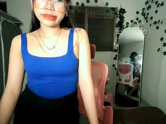 Offline sweetgirl-sarrah on BongaCams