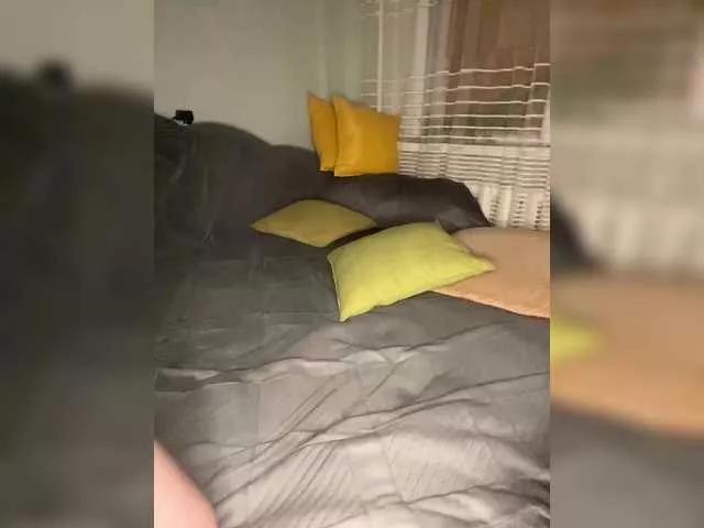 Freechat SweetLoveKiss on BongaCams