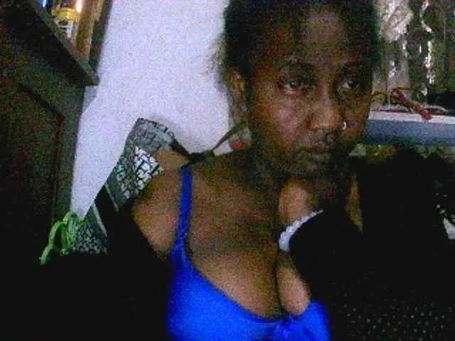 Freechat Sylivinaahh on BongaCams