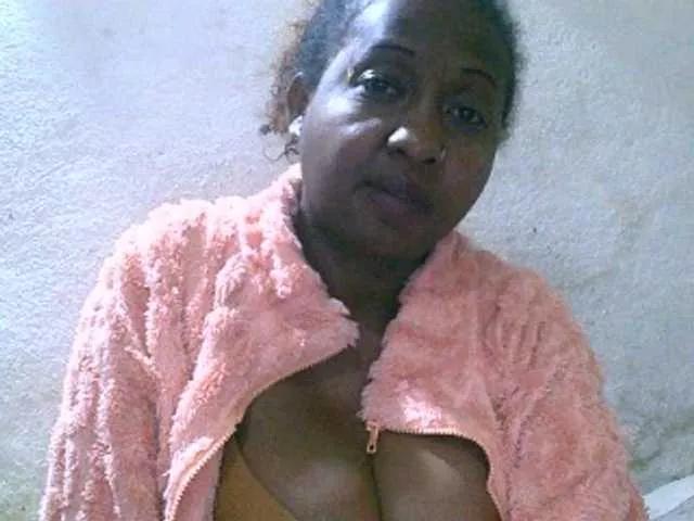 Freechat Sylivinaahh on BongaCams