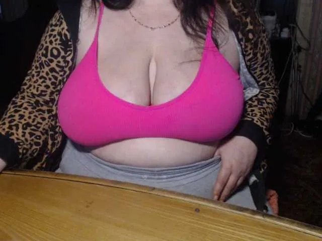 tanyvel34 on BongaCams