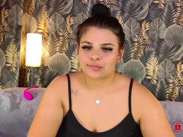 Freechat ThiccMady on BongaCams