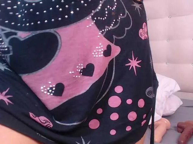 Offline tiny-whore on BongaCams