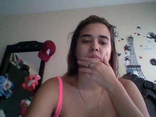 trianabell — que me vibren mi coo y masturbarme, que me consientan con regalos