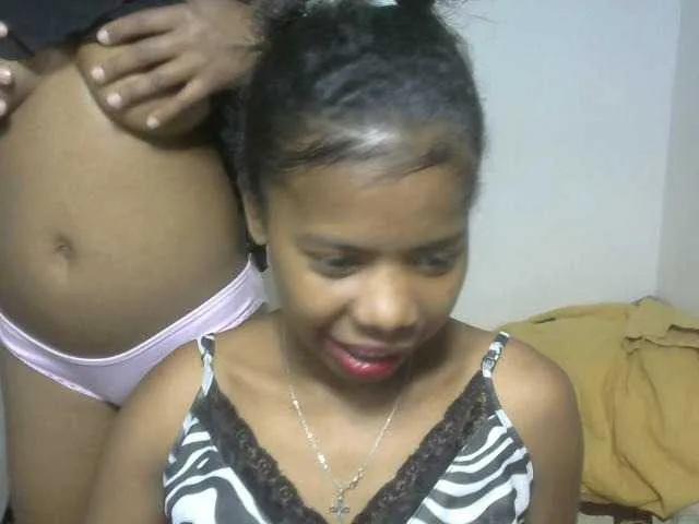 Freechat Twinsexgirl on BongaCams