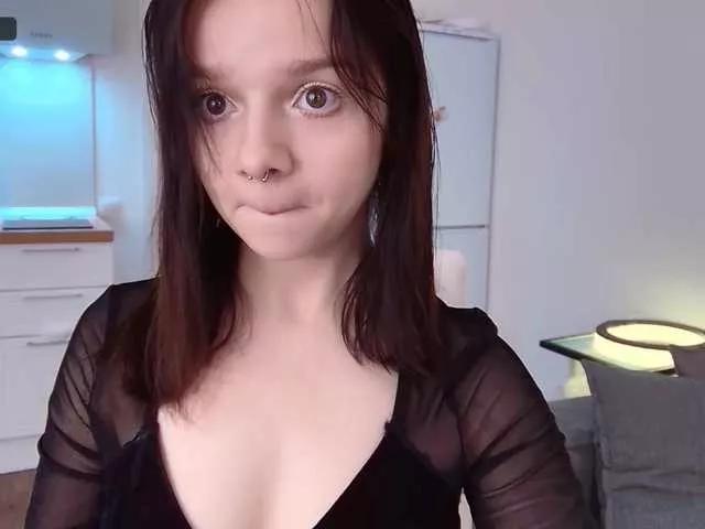 Offline tyan-babe on BongaCams