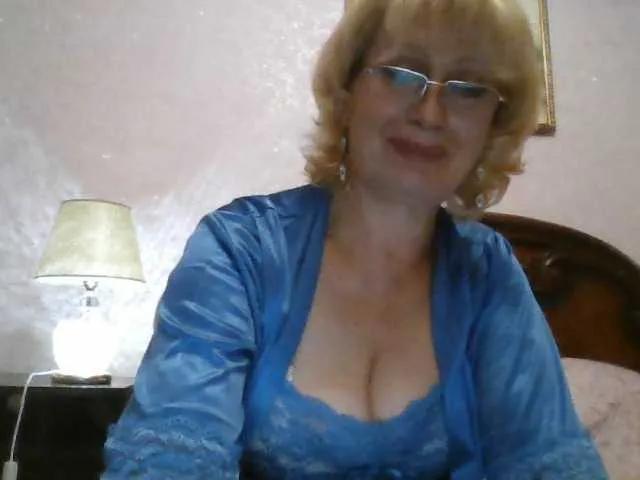 Offline Ur-Mami on BongaCams