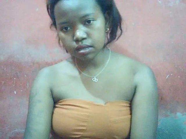 Offline valeria223 on BongaCams