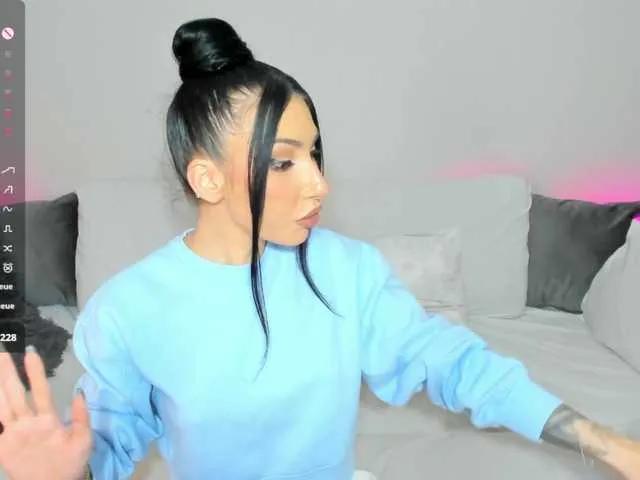 VickyLouna on BongaCams