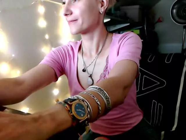 Freechat VoyeursRoom on BongaCams