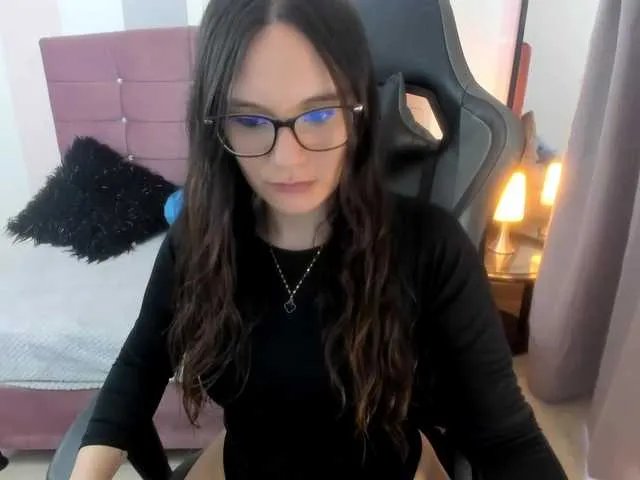 Offline Wandaaa on BongaCams