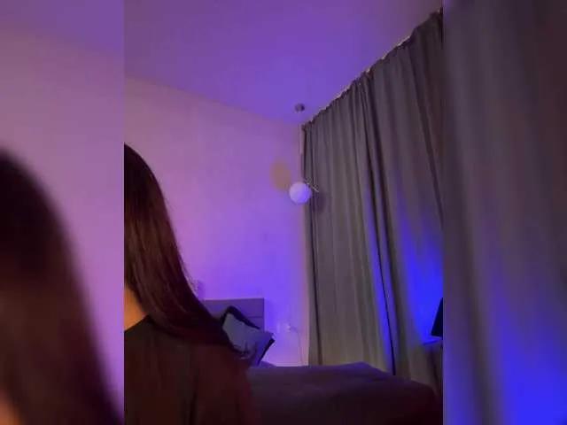 Freechat WhoreMira on BongaCams