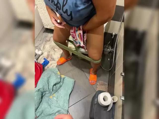 XKotikiX on BongaCams