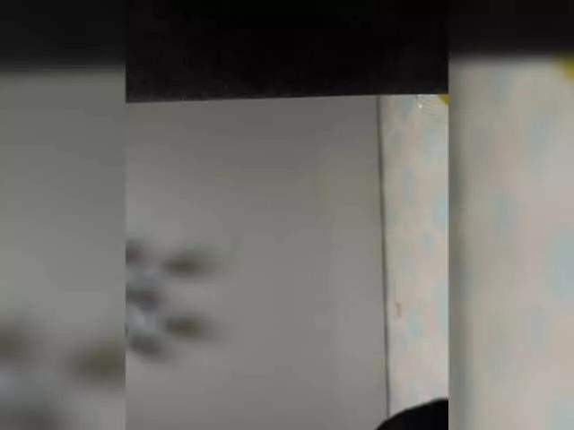 Freechat XXXklsdf on BongaCams