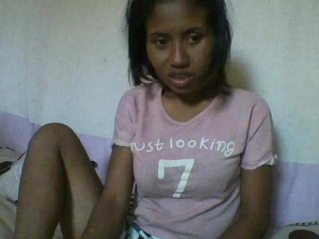 Freechat YoungNatie on BongaCams