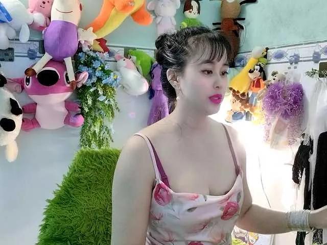 Offline Youngsee69 on BongaCams